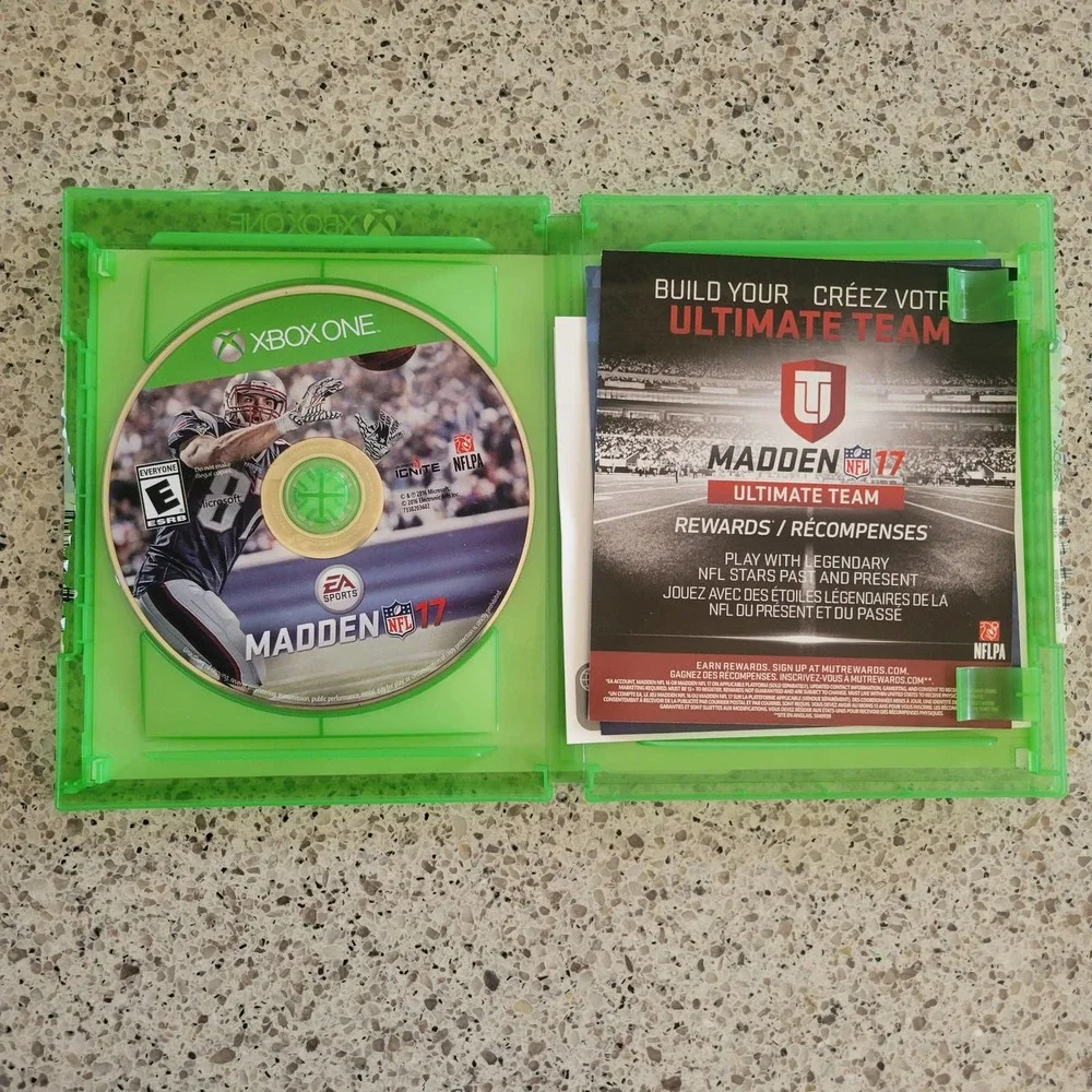 Madden NFL 17 (Microsoft Xbox ONE, 2016) Football - CIB Complete w/ Inserts.